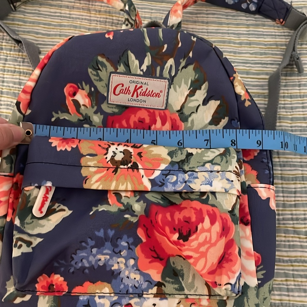 Cath Kidston Navy and Floral Backpack - Picture 7 of 9